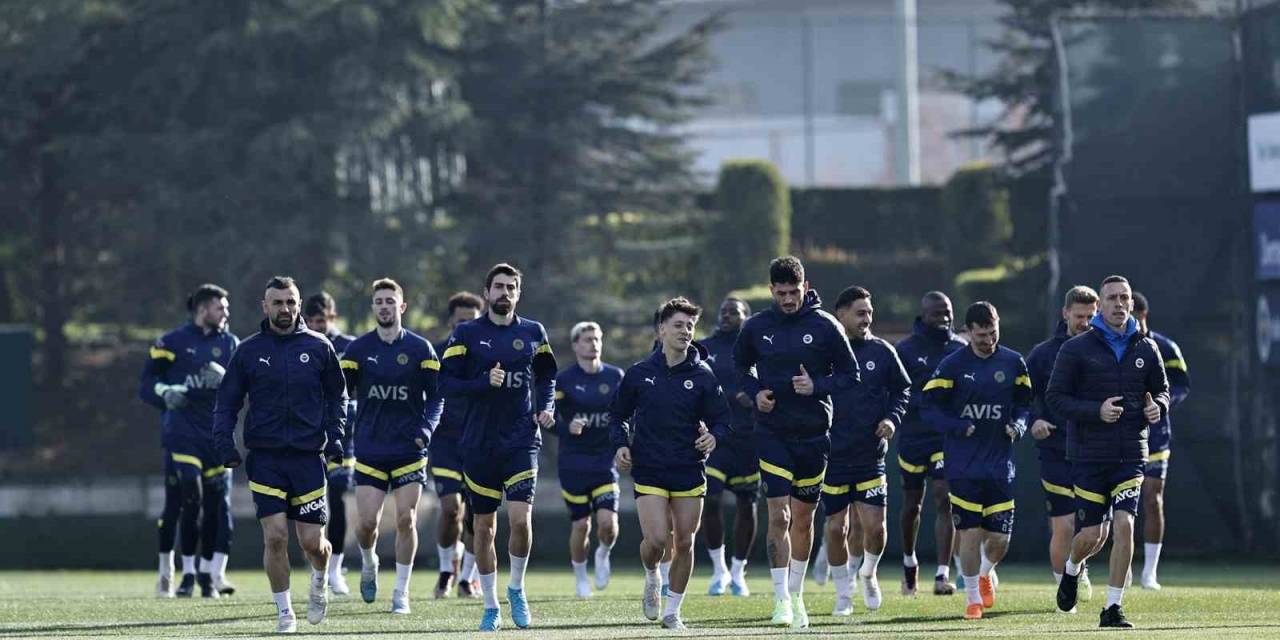 Fenerbahçe, Başakşehir Maçı Hazırlıklarını Tamamladı