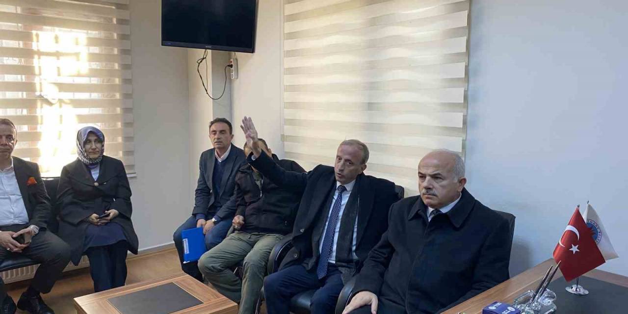 Ak Parti Milletvekili Adayı Eroğlu, Çağlayan’da Esnafı Ziyaret Etti