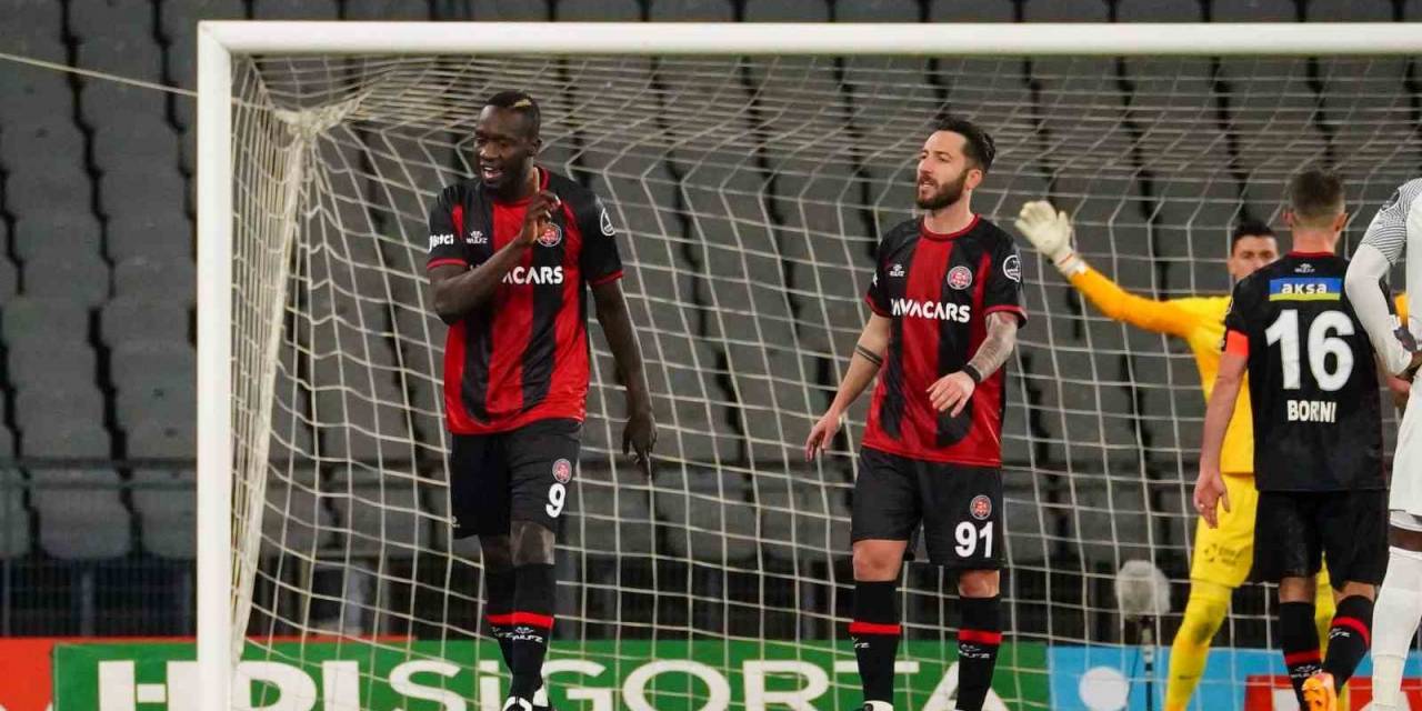 Spor Toto Süper Lig: Fatih Karagümrük: 4 - Ümraniyespor: 2 (maç Sonucu)