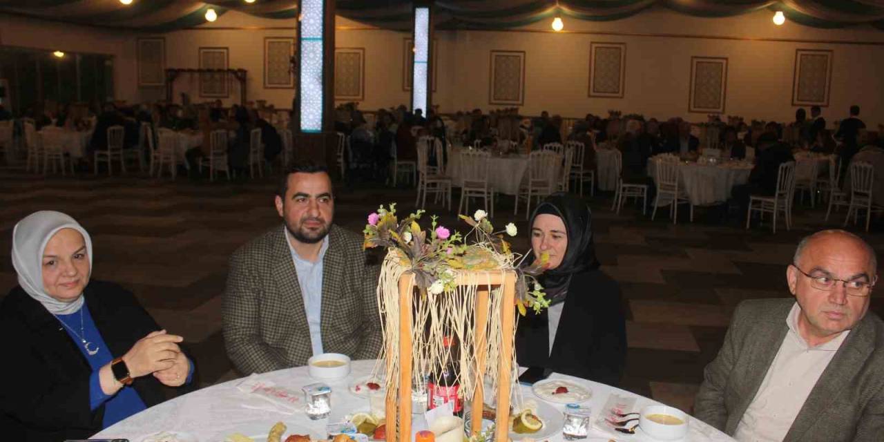 Salkım Orman Ürünleri Ailesi İftarda Bir Araya Geldi