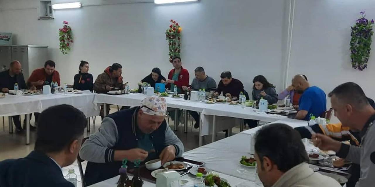 Müdür Dr. Damkacı Hastane Personeli İle İftar Sofrasında Buluştu