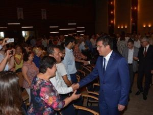Bakan Zeybekci: “Kıvırma, Bir Kere Samimiyetini Göster’’