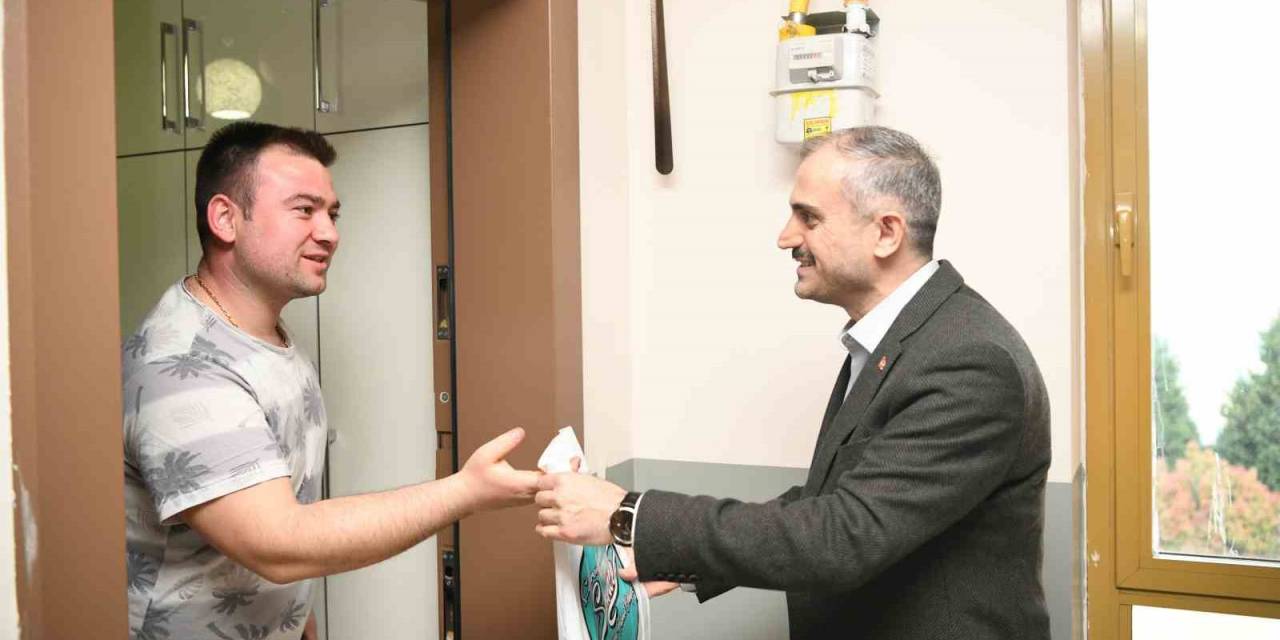 Çayırova’da Her Eve Bayram Çikolatası