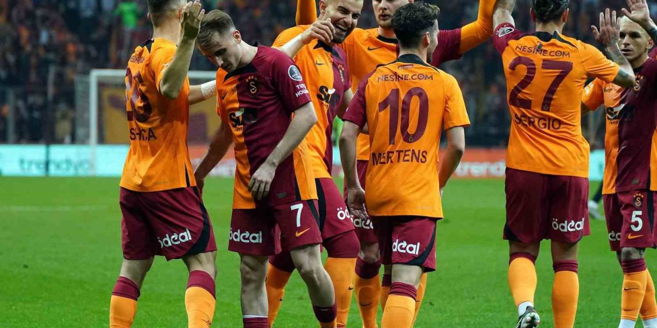Galatasaray 5 Hafta İstanbul’dan Çıkmayacak