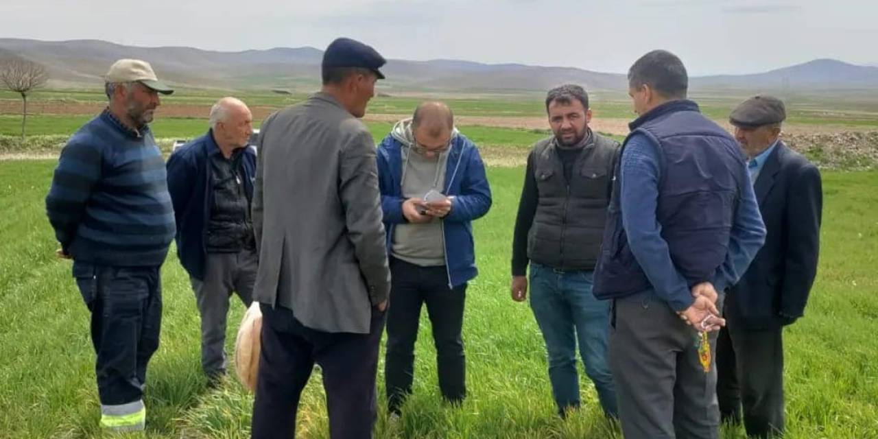 Ekinlerde Görülen Hastalıklara Karşı Bilgilendirme Toplantısı Yapıldı