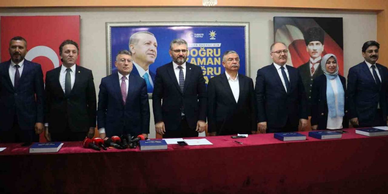 Ak Parti Sivas Milletvekili Adaylarını Kamuoyuna Tanıttı