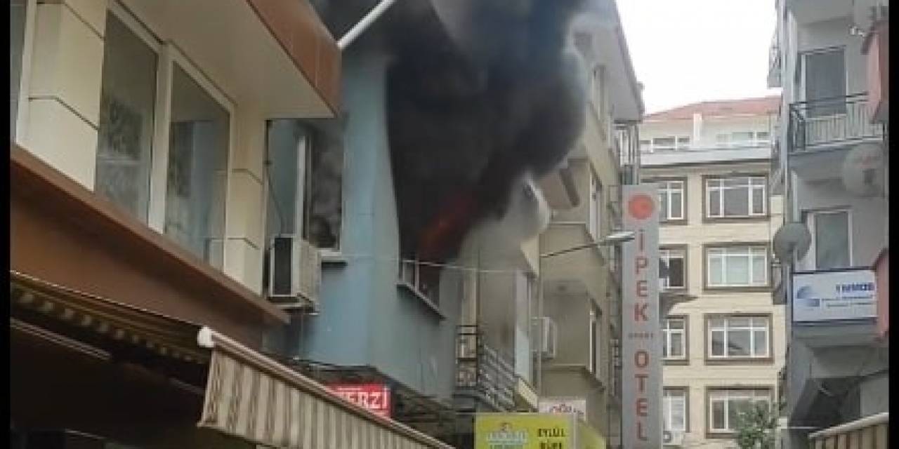 Balıkesir’de Çıkan Yangın Korkuttu
