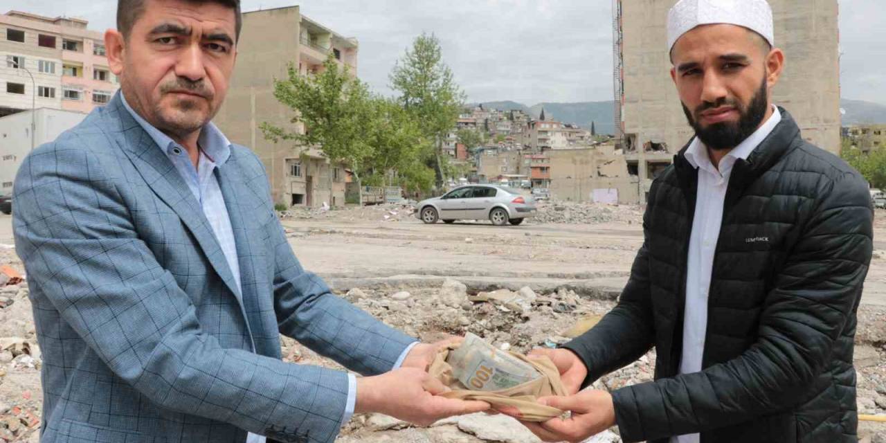 Din Görevlileri 57 Bin Dolar Buldu, Polise Teslim Etti