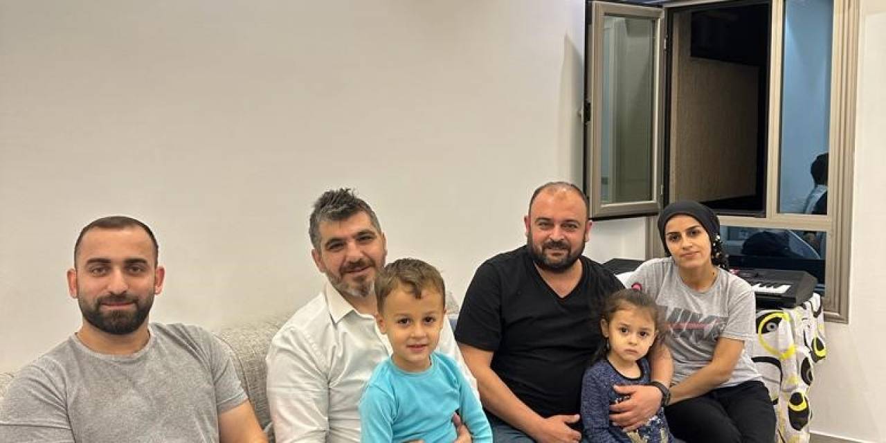 Ak Parti Kuveyt Skm Başkanlığından Kuveyt’e Gelen Depremzede Aileye Ziyaret