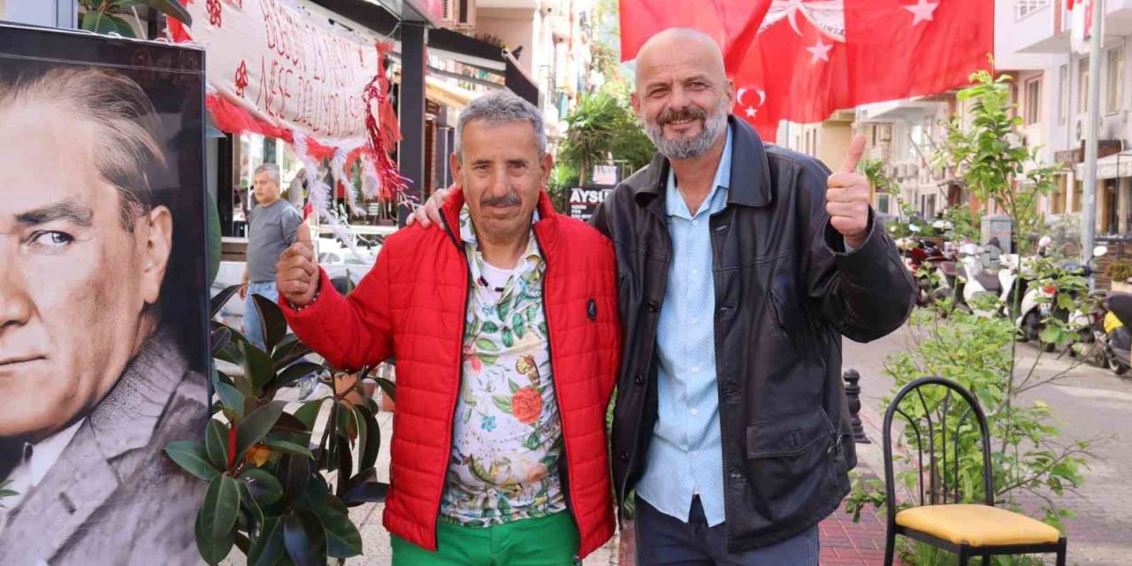 Marmaris’teki ’105 Sokak’ta 23 Nisan Geleneği Bu Yıl Da Bozulmayacak