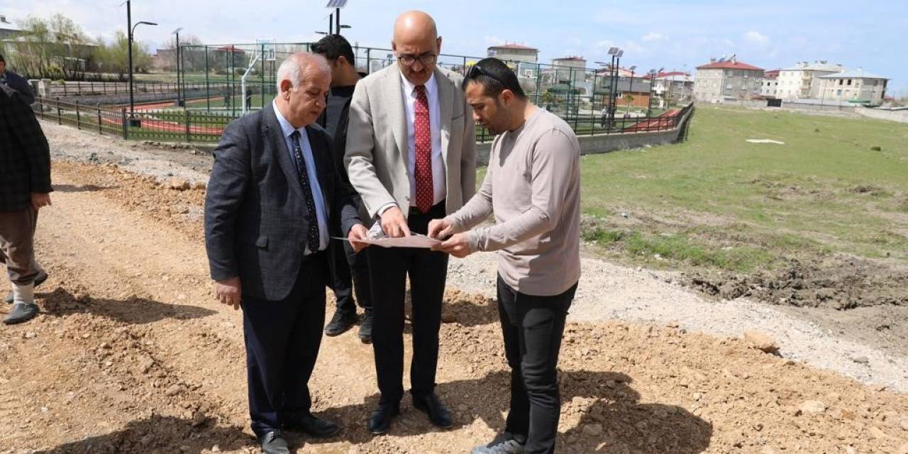 İpekyolu Belediyesi Yeni Yollar Açmaya Devam Ediyor