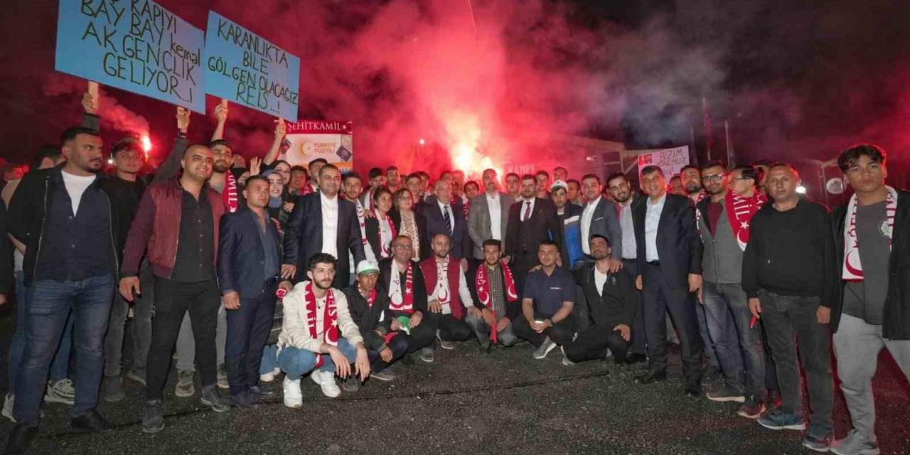 Fadıloğlu İle Gül, Gençlik Kampı’ndaki Gençlerle Buluştu