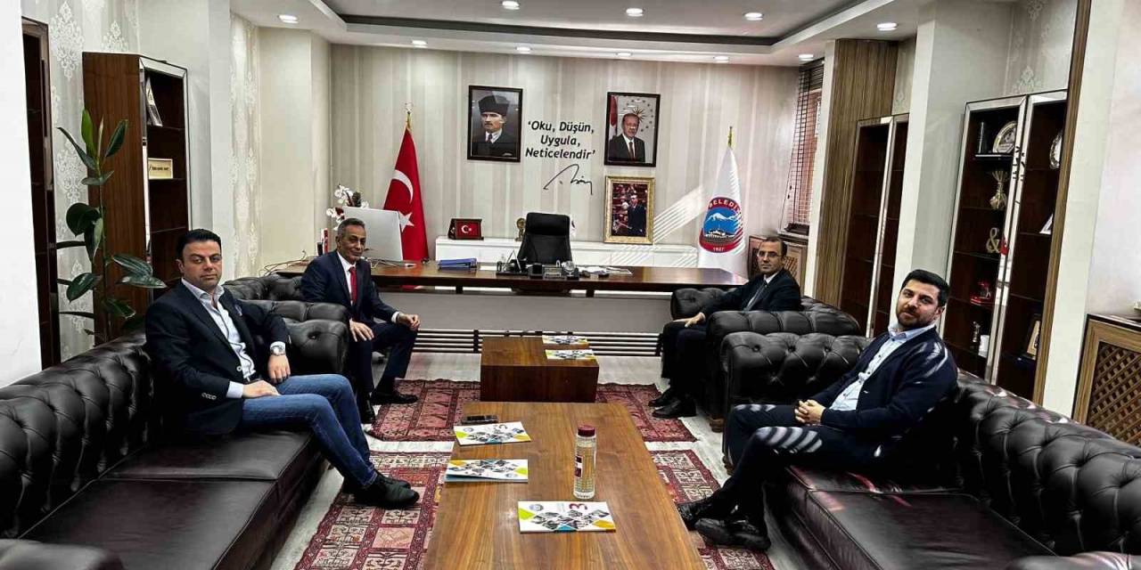 Vali’den Başkan Karadoğan’a Tebrik Ziyareti