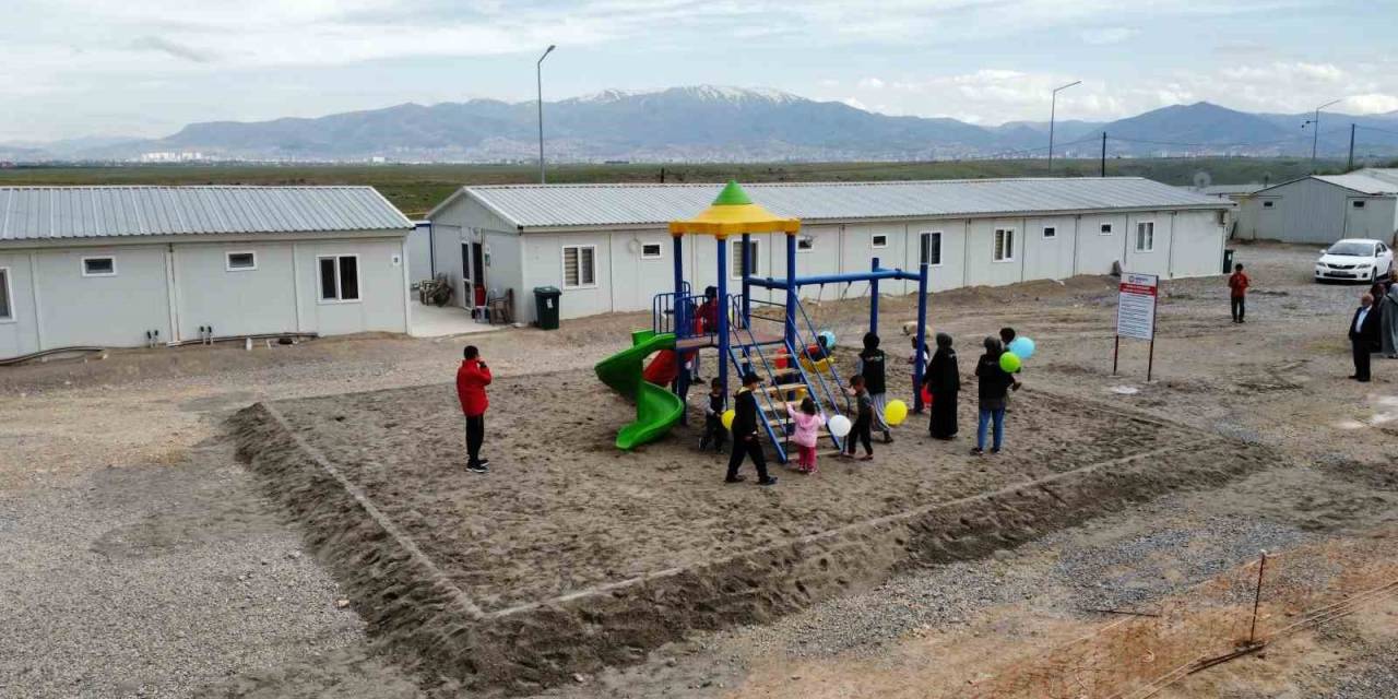 Malatya’da Bir Sanayi Kuruluşu, İşçileri İçin Konteyner Kent Kurdu