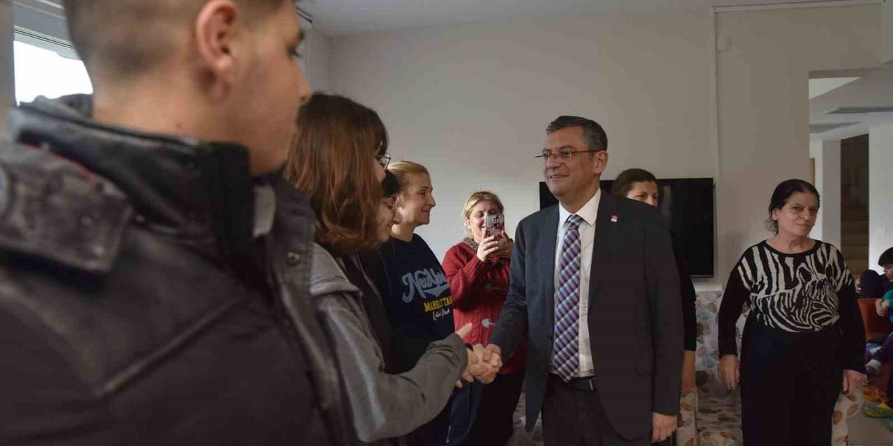 Özgür Özel, Tepebaşı’nın Konuğu Depremzedelerle Buluştu