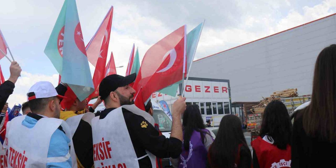 Fabrika İşçileri Eylemde
