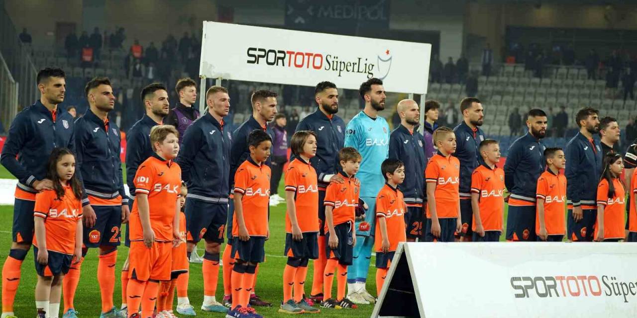 Başakşehir’de Kadroda 2 Değişiklik