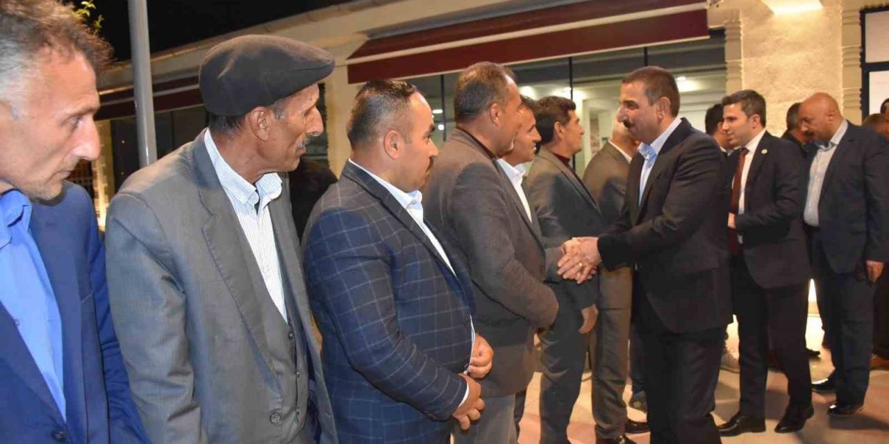 Vali Hacıbektaşoğlu, Şirvan’da Muhtarlarla Bir Araya Geldi