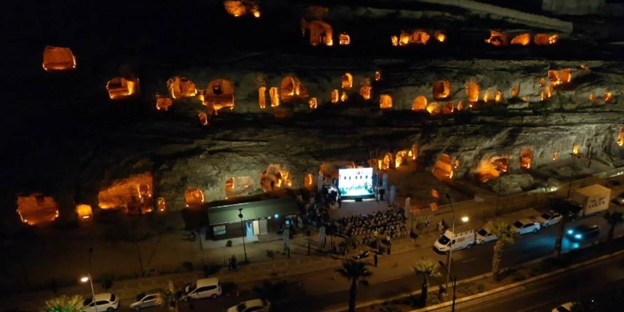 Deprem Ve Sel Sonrası Şanlıurfa’da Turizm Sezonu Başladı