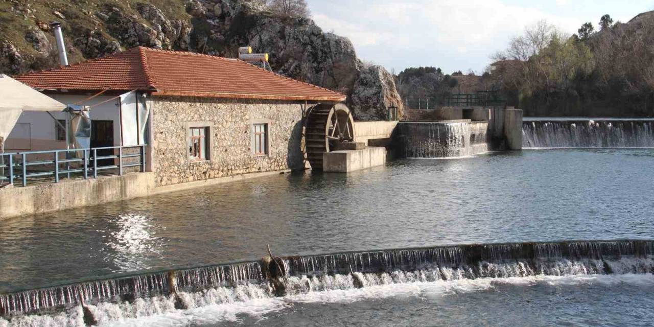Beyşehir Gölü’nü Besleyen Adaköy Göleti Ve Baraj Göleti İlkbahar Yağışlarıyla Can Buldu