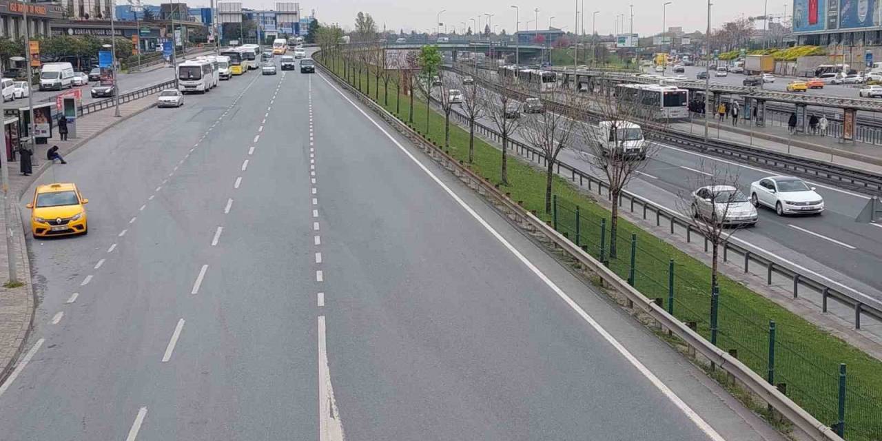 İstanbul’da Arife Günü Yollar Boş Kaldı