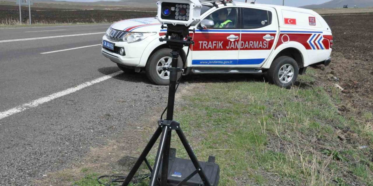 Kars’ta Yerli Ve Milli Radar Sistemiyle Hız Kontrolü