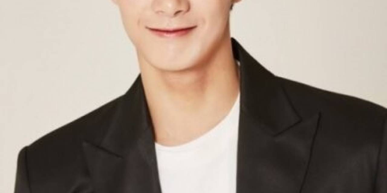 K-pop Yıldızı Moonbin Evinde Ölü Bulundu
