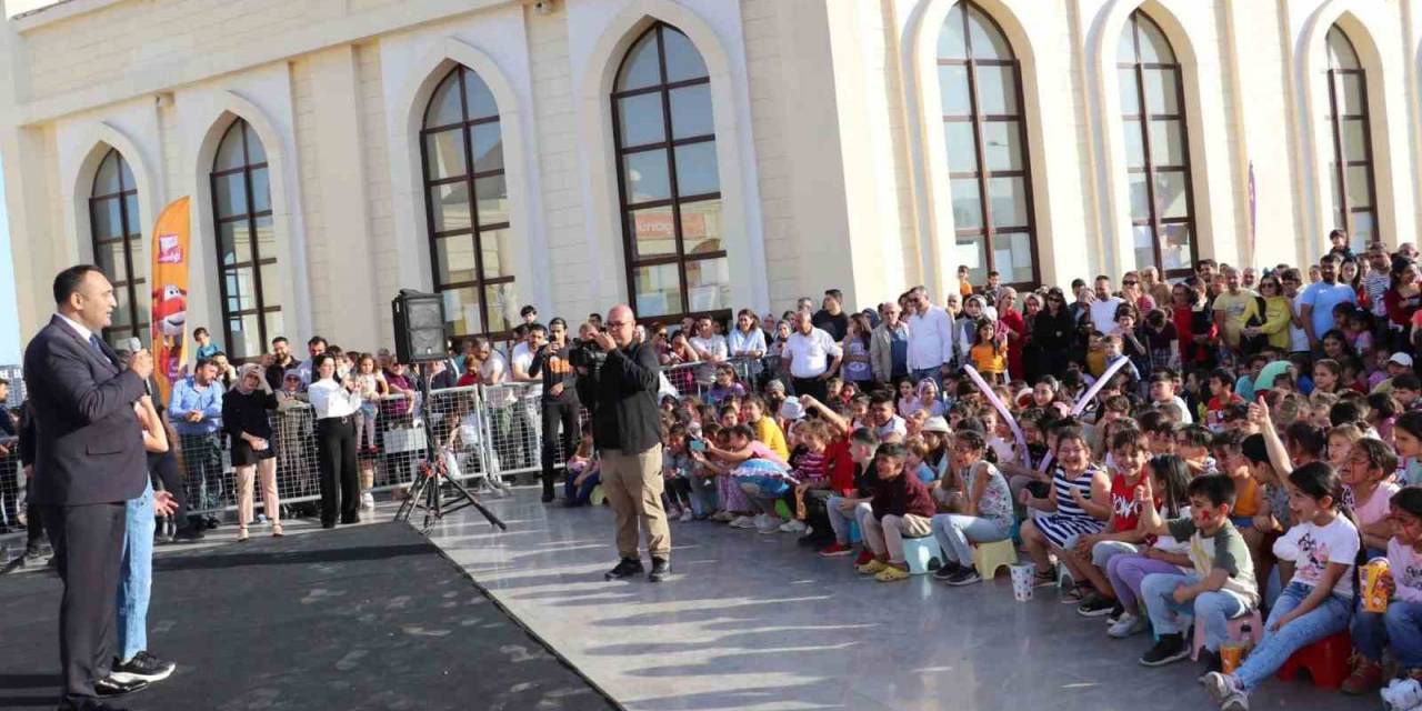 Toroslar Çocuk Şenliği Sürüyor