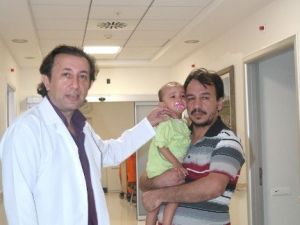 Kalbi Delik Melike’ye Dana Kalbinden Alınan Zar Nakledildi