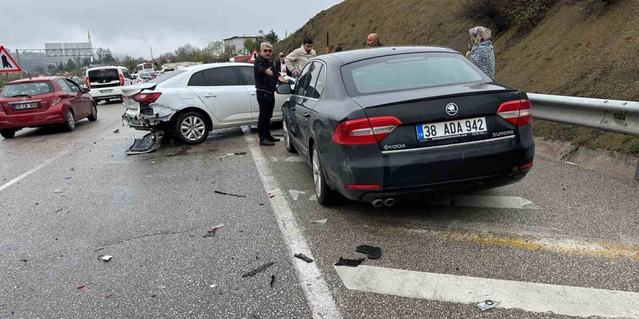 Samsun’da Zincirleme Trafik Kazası: 4 Yaralı