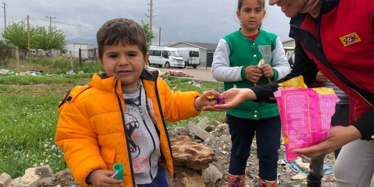 Şok Marketlerden Deprem Bölgesinde Bayramlaşma