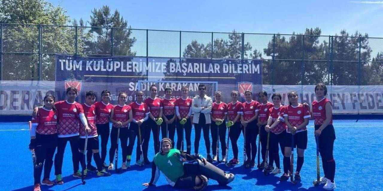 Diyarbakır Kayapınar Spor Kulübü Erkek Takımı, Hokeyde Şampiyon Oldu