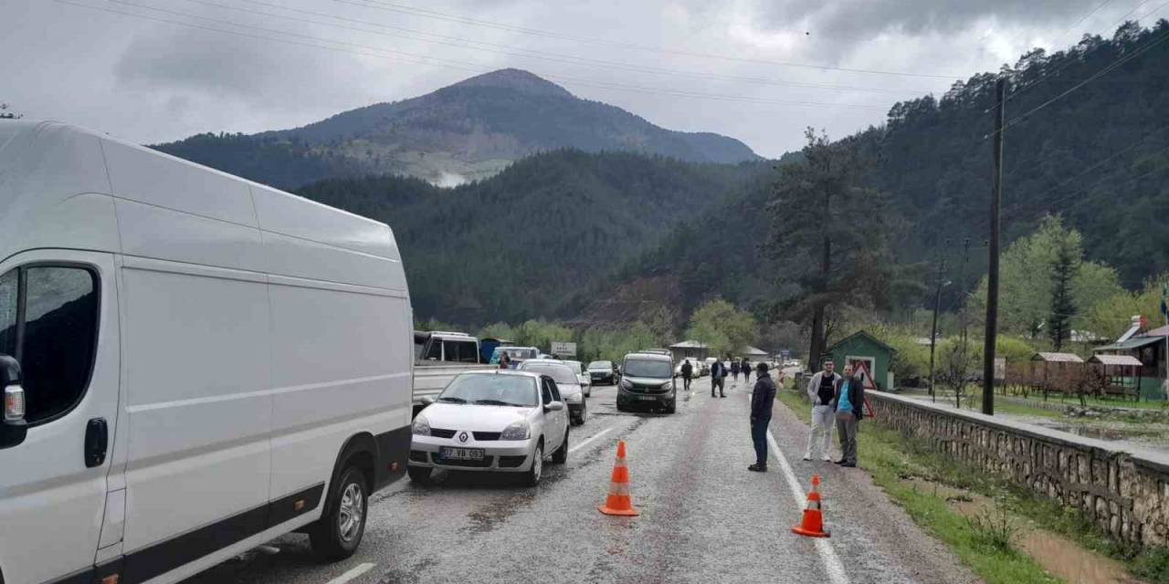 4 Öğretmene Mezar Olan Bölgede Yine Heyelan Yaşandı