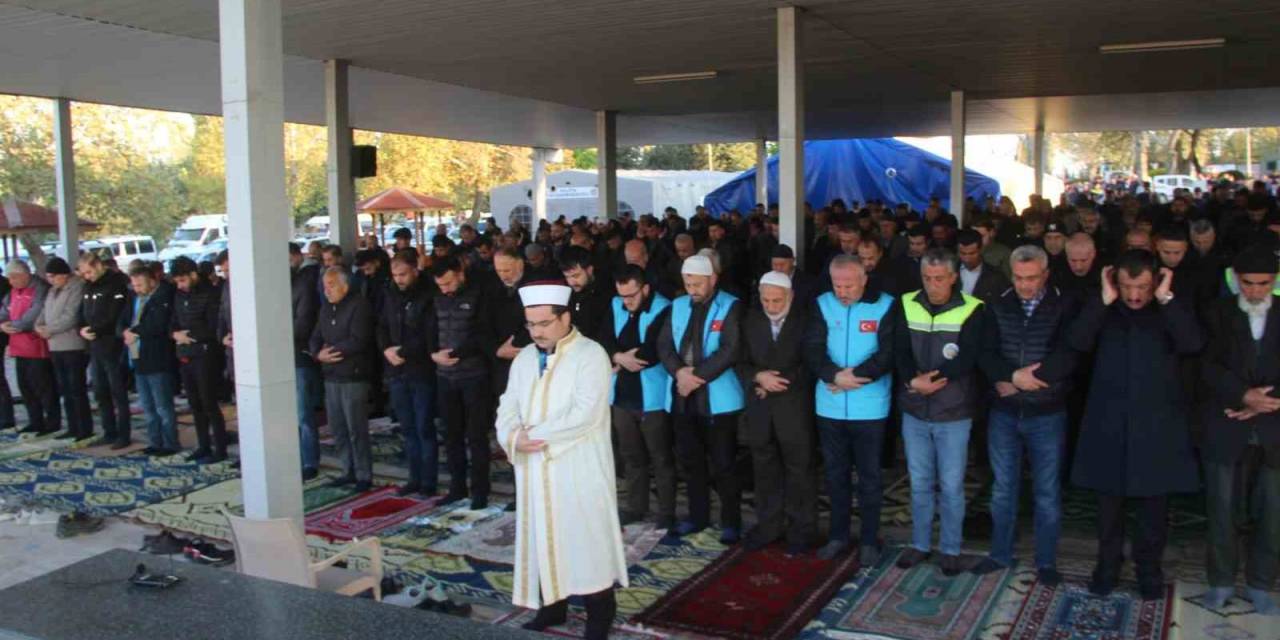 Deprem Bölgesi Malatya’da Buruk Ramazan Bayramı Sevinci