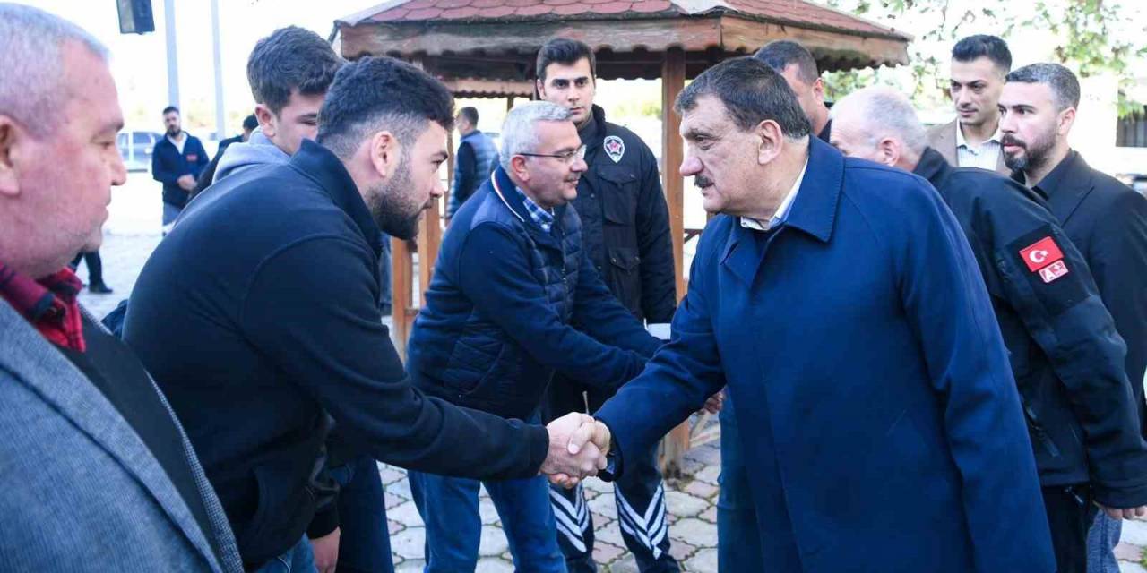 Başkan Gürkan Vatandaşlarla Bayramlaştı