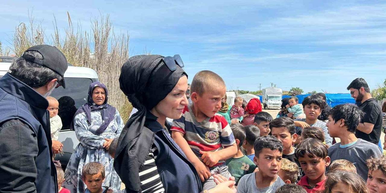 Şehit Ailelerinden Depremzede 500 Çocuğa Bayram Hediyesi