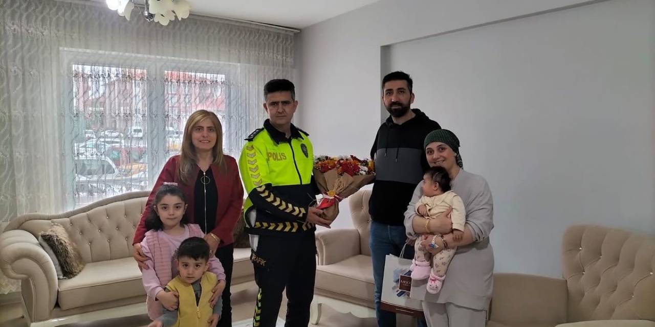 Bayramda Şehit Aileleri Ziyaret Edildi
