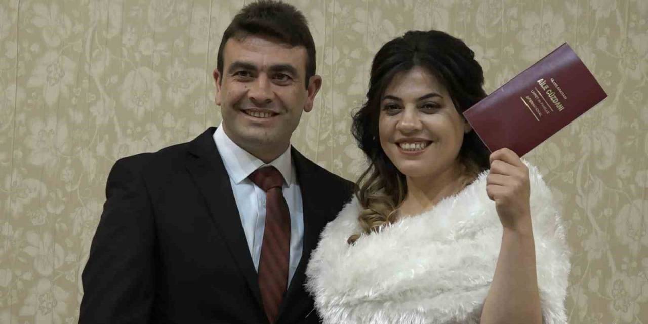 Depremzede Çift, Çifte Bayram Yaşıyor