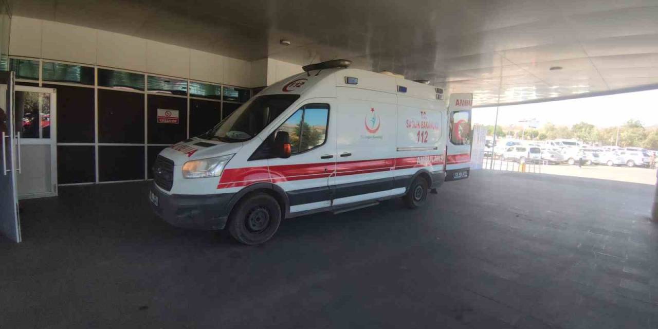 Bayram Namazı Sonrası Husumetli İki Aile Arasında Kavga: 5 Yaralı