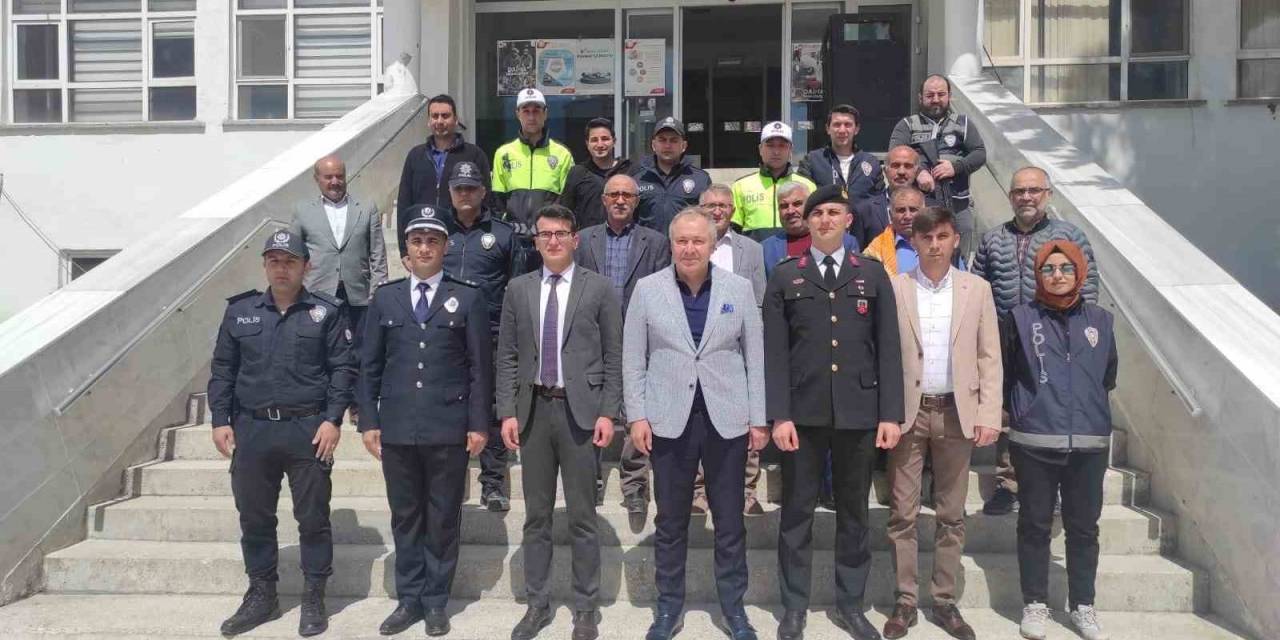 Selendi’de Protokol Bayramlaştı