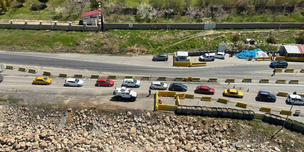 Van’da Bayramın İlk Günü Helikopterli Trafik Denetimi