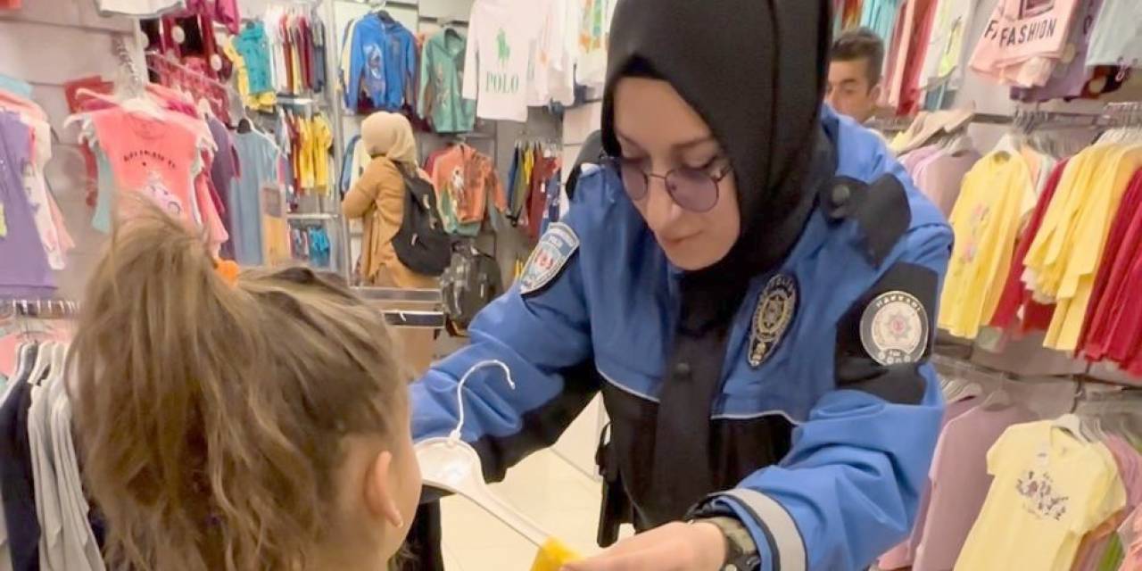 Hakkari Polisi İhtiyaç Sahibi Çocukları Giydirdi