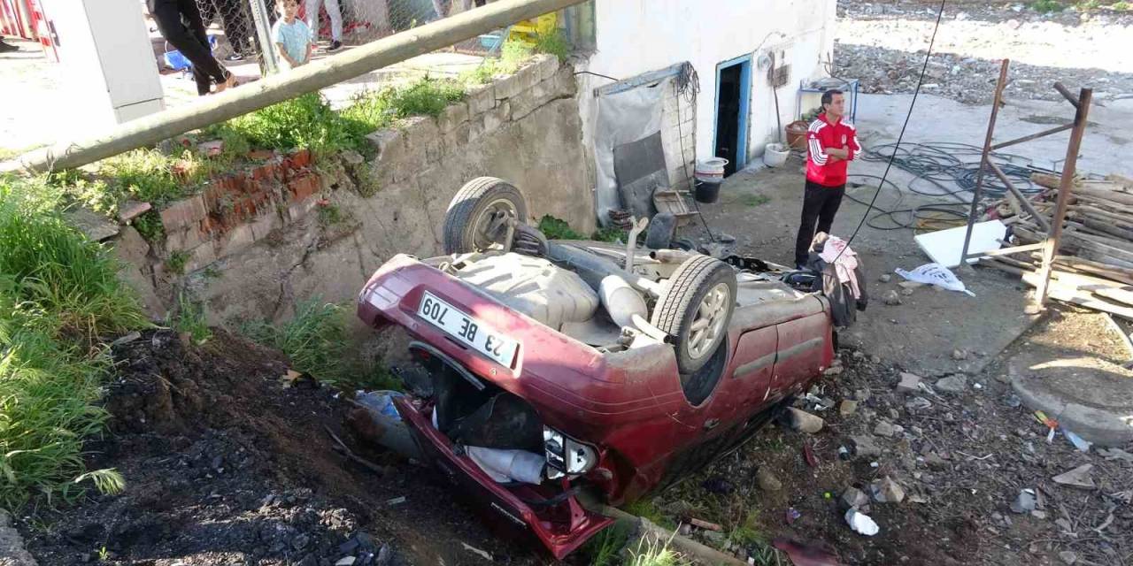 Elazığ’da Otomobil Bahçeye Uçtu: 5 Yaralı