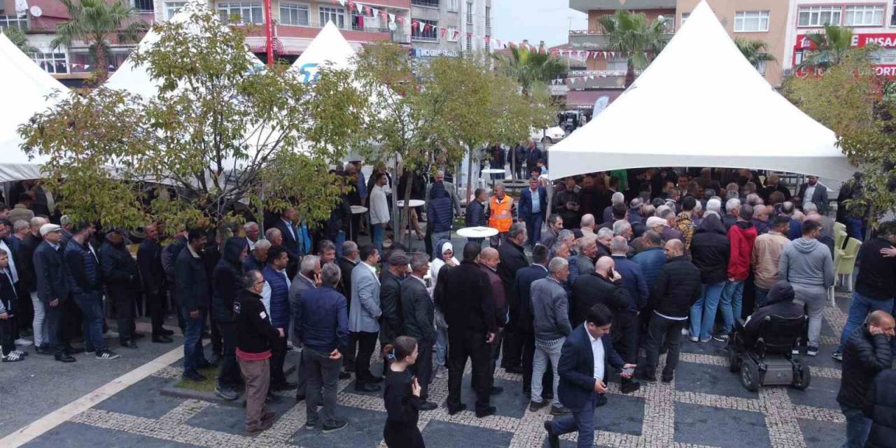 Başkan Togar İlçe Halkıyla Bayramlaştı