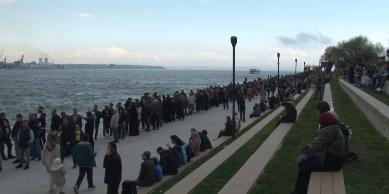 Tcg Anadolu Gemisinde Bayram Yoğunluğu