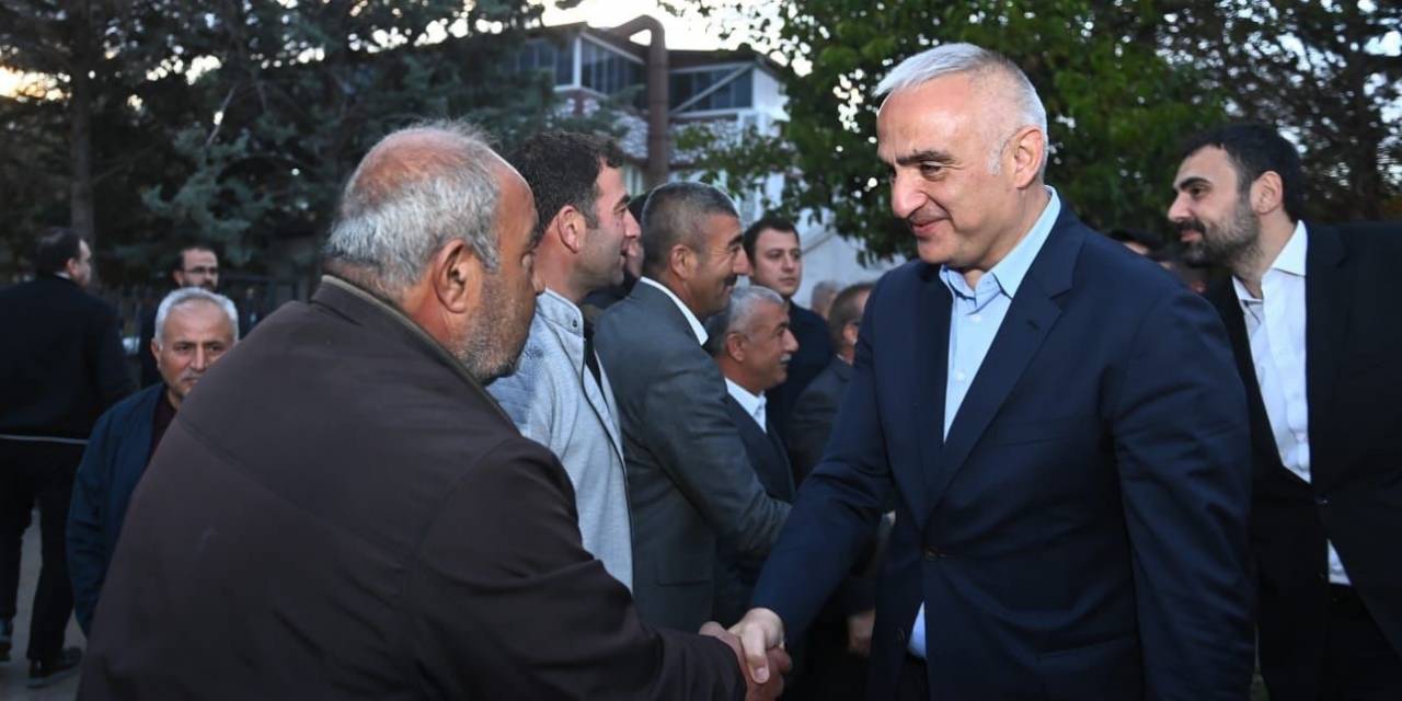 Bakan Ersoy: “yaralarımızı El Birliğiyle Sarıyoruz”