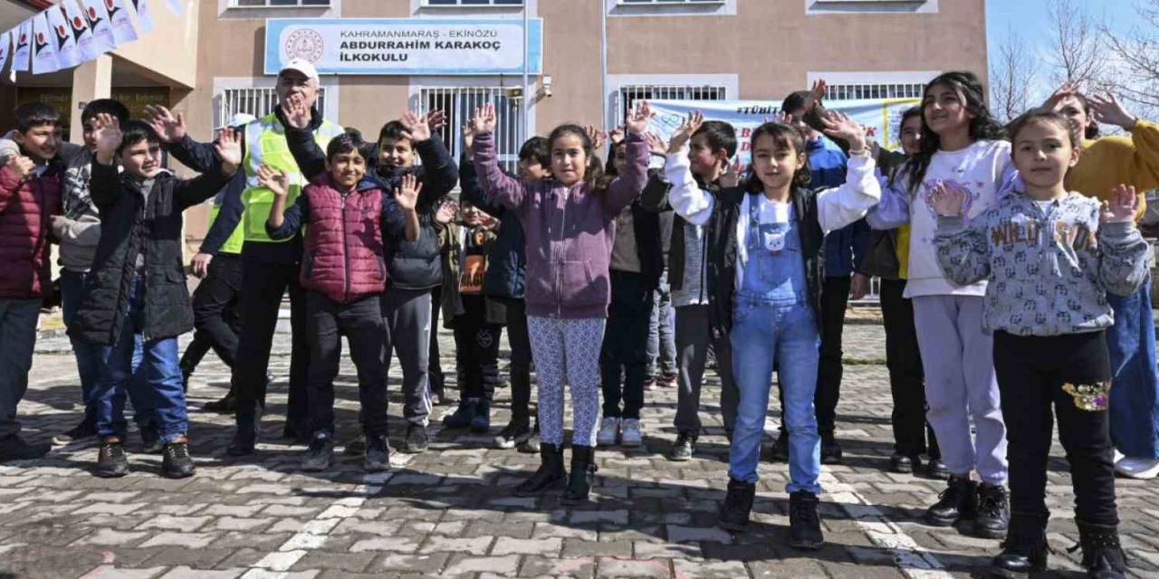 Bakan Özer: “deprem Bölgesinden Diğer İllere Nakil Olan 34 Bin 985 Öğrenci, Memleketlerine Geri Döndü”