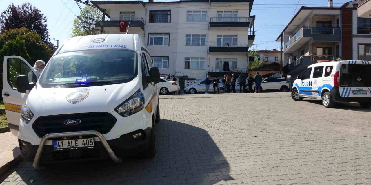 Kocaeli’de Kan Donduran Cinayet, Uyuyan Ağabeyini Bıçaklayarak Öldürdü