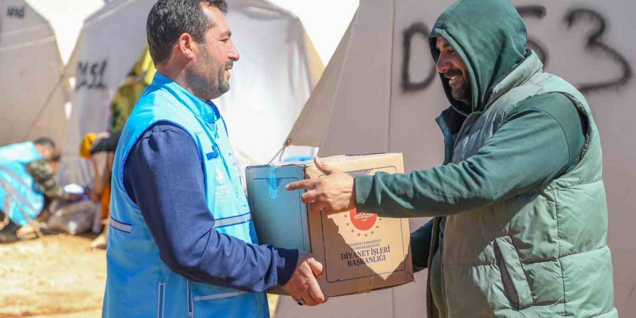 Tdv, Ramazan’da Türkiye’de 10 Milyondan Fazla Kişiye Yardım Ulaştırdı