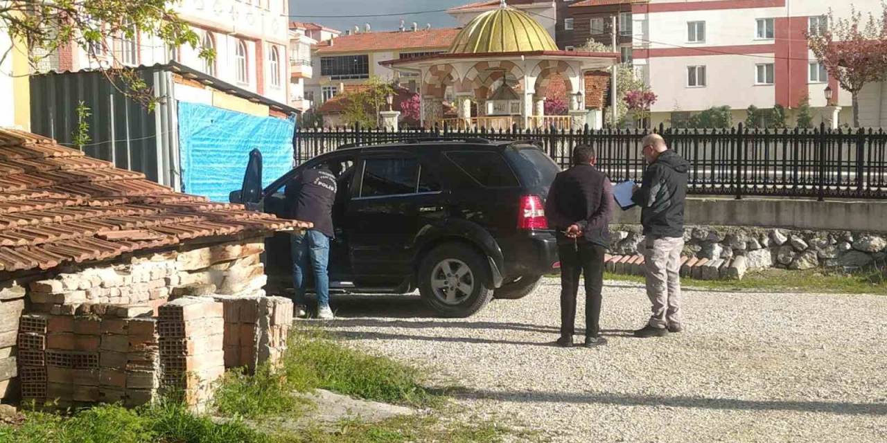 Çorum’da Otomobil Kurşunlandı